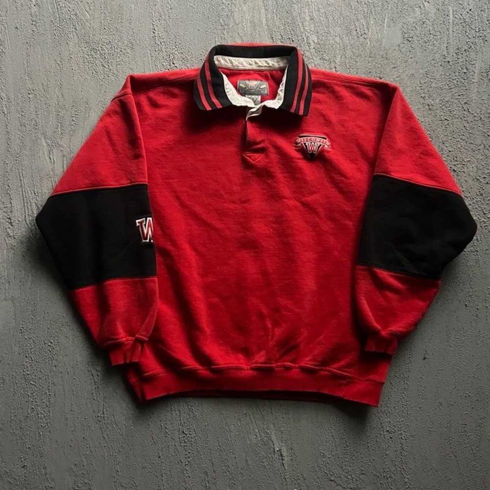 Vintage  Wisconsin Badgers Sweatshirt Large Red 1990s‎ Rugby Collar
